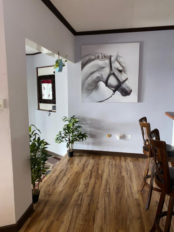 Mer Riviere Self Catering Apartment Beau Vallon  Exterior photo